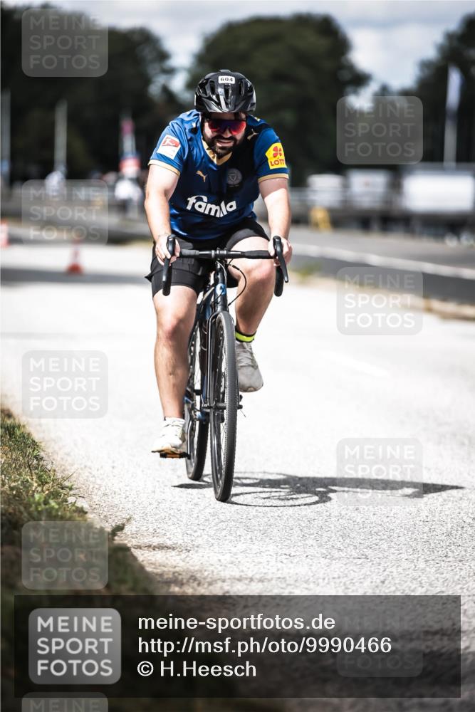 16.08.2026 - KN Förde Triathlon 2026 H.Heesch http://msf.ph/oto/9990466 16.08.2026 13:26:19 Radfahren 604 meine-sportfotos.de