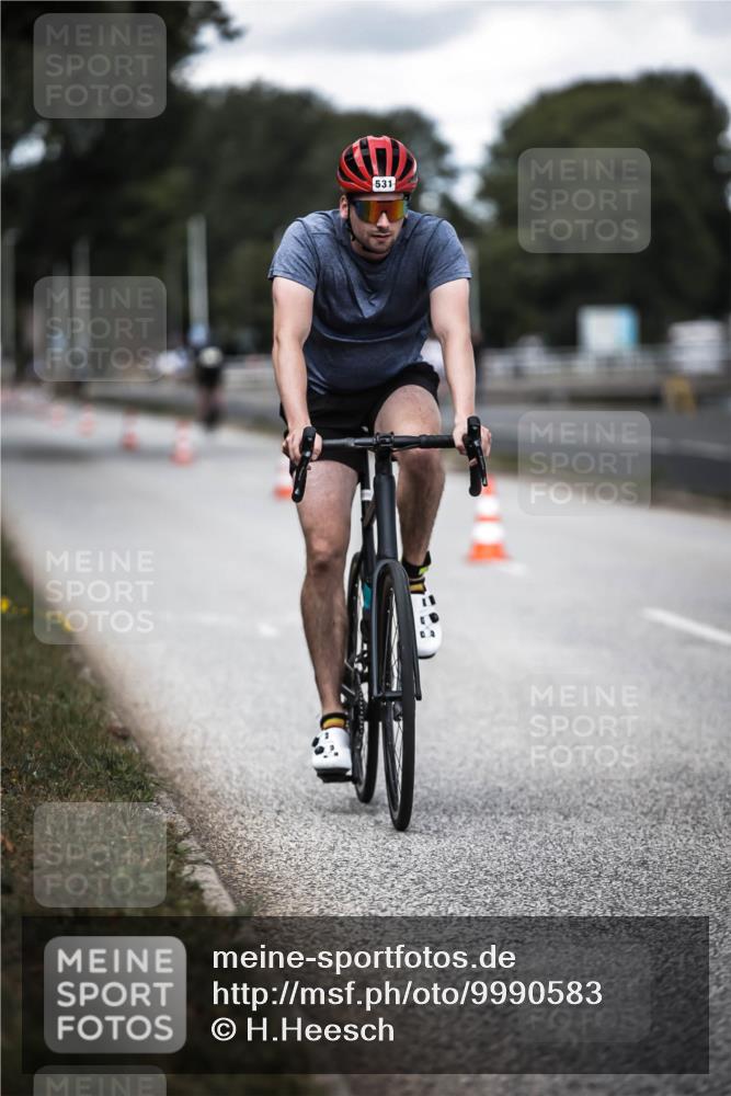 16.08.2026 - KN Förde Triathlon 2026 H.Heesch http://msf.ph/oto/9990583 16.08.2026 13:27:09 Radfahren  meine-sportfotos.de