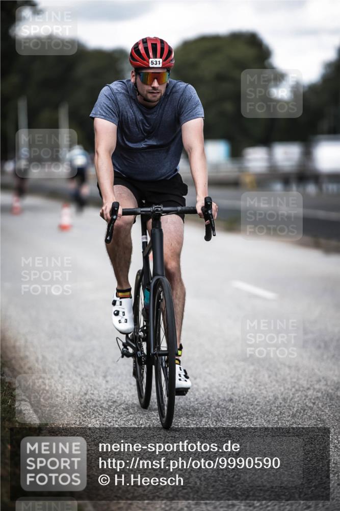 16.08.2026 - KN Förde Triathlon 2026 H.Heesch http://msf.ph/oto/9990590 16.08.2026 13:27:09 Radfahren  meine-sportfotos.de