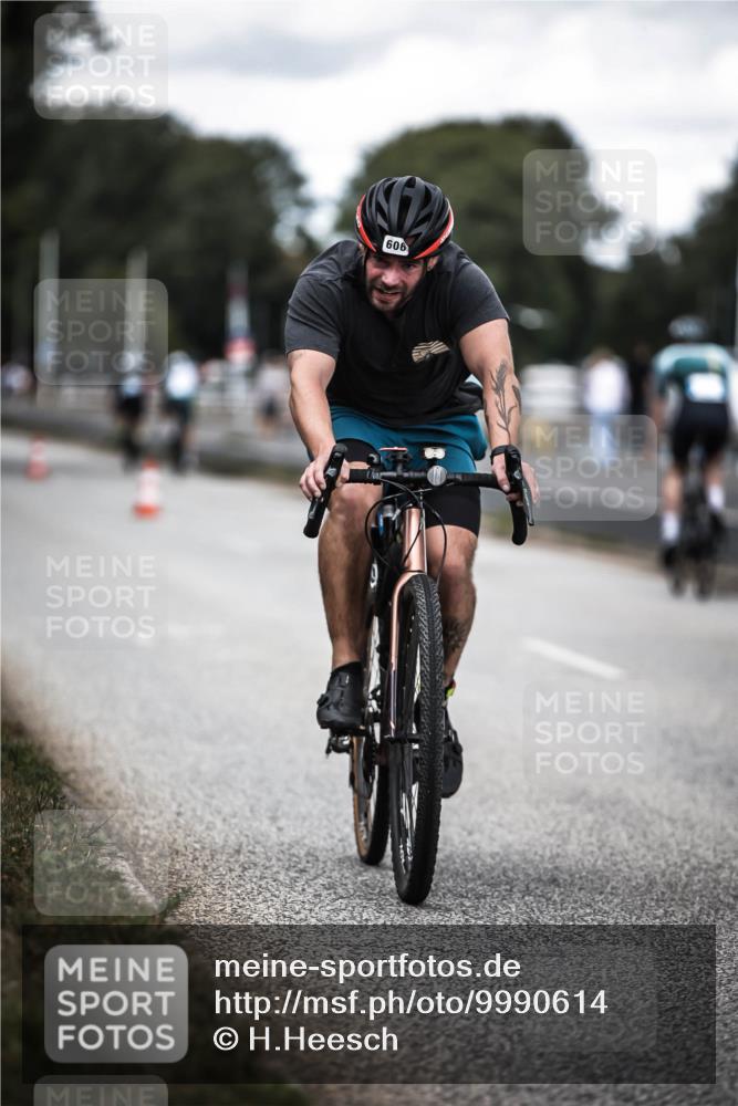 16.08.2026 - KN Förde Triathlon 2026 H.Heesch http://msf.ph/oto/9990614 16.08.2026 13:27:29 Radfahren 579, 606 meine-sportfotos.de