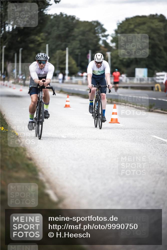 16.08.2026 - KN Förde Triathlon 2026 H.Heesch http://msf.ph/oto/9990750 16.08.2026 13:29:16 Radfahren 562, 722 meine-sportfotos.de
