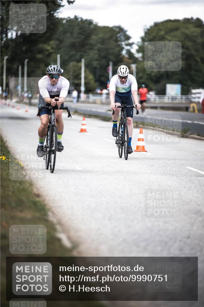 16.08.2026 - KN Förde Triathlon 2026 H.Heesch http://msf.ph/oto/9990751 16.08.2026 13:29:16 Radfahren 562, 722 meine-sportfotos.de