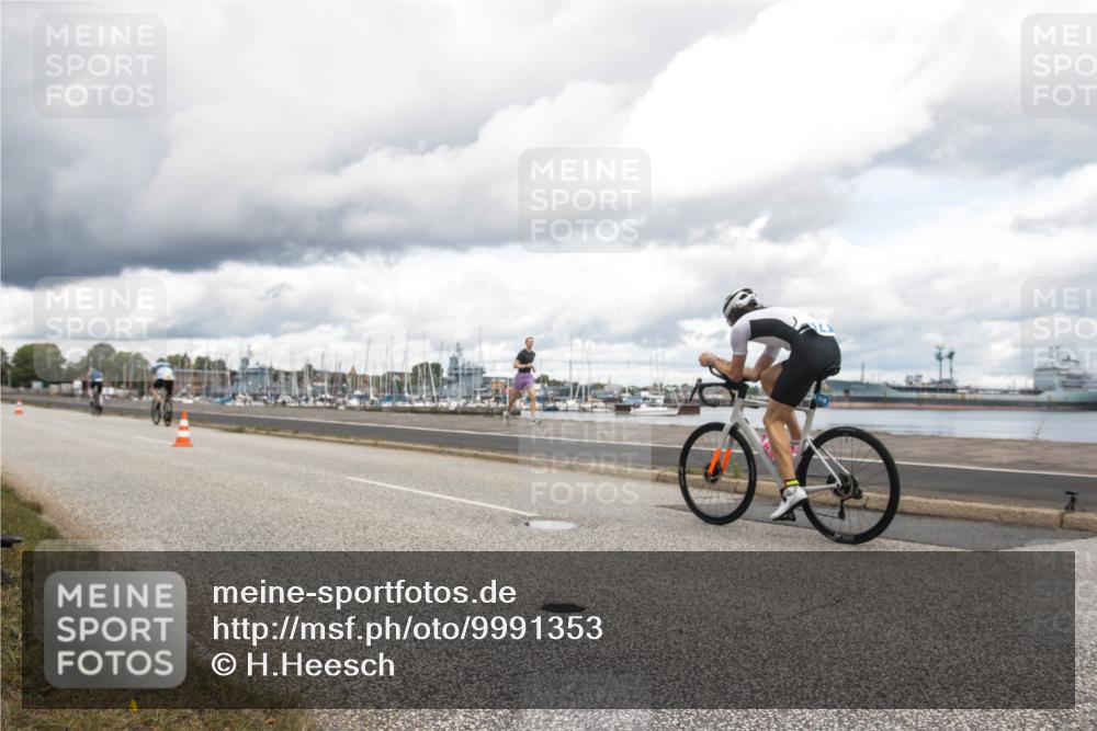 16.08.2026 - KN Förde Triathlon 2026 H.Heesch http://msf.ph/oto/9991353 16.08.2026 13:12:55 Radfahren 514, 549, 595, 601, 606, 733 meine-sportfotos.de