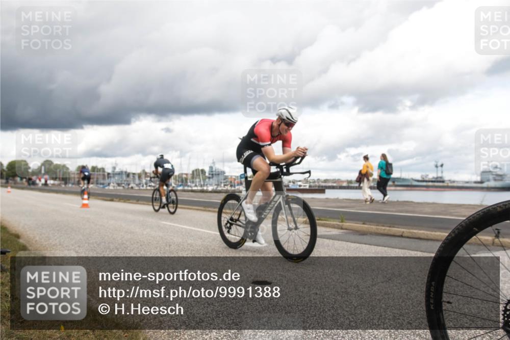 16.08.2026 - KN Förde Triathlon 2026 H.Heesch http://msf.ph/oto/9991388 16.08.2026 13:14:19 Radfahren 540, 548, 561, 568, 604, 610, 611, 705, 740 meine-sportfotos.de