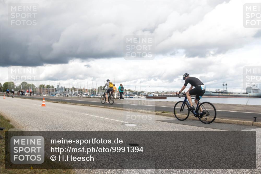 16.08.2026 - KN Förde Triathlon 2026 H.Heesch http://msf.ph/oto/9991394 16.08.2026 13:14:27 Radfahren 546, 555, 583 meine-sportfotos.de