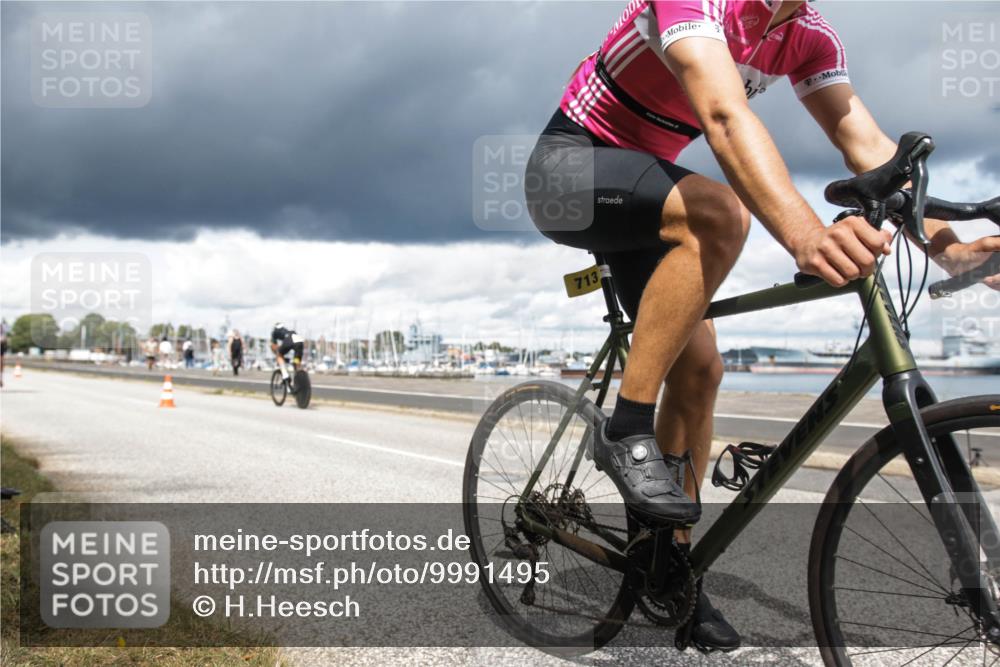 16.08.2026 - KN Förde Triathlon 2026 H.Heesch http://msf.ph/oto/9991495 16.08.2026 13:19:25 Radfahren 713, 714, 735 meine-sportfotos.de