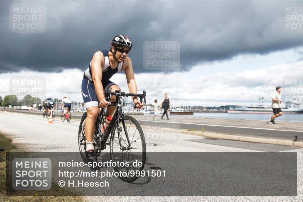 16.08.2026 - KN Förde Triathlon 2026 H.Heesch http://msf.ph/oto/9991501 16.08.2026 13:19:38 Radfahren 522, 743 meine-sportfotos.de