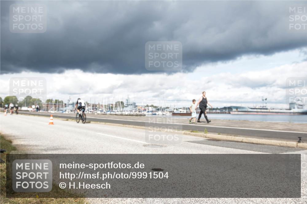16.08.2026 - KN Förde Triathlon 2026 H.Heesch http://msf.ph/oto/9991504 16.08.2026 13:19:40 Radfahren 586, 743 meine-sportfotos.de