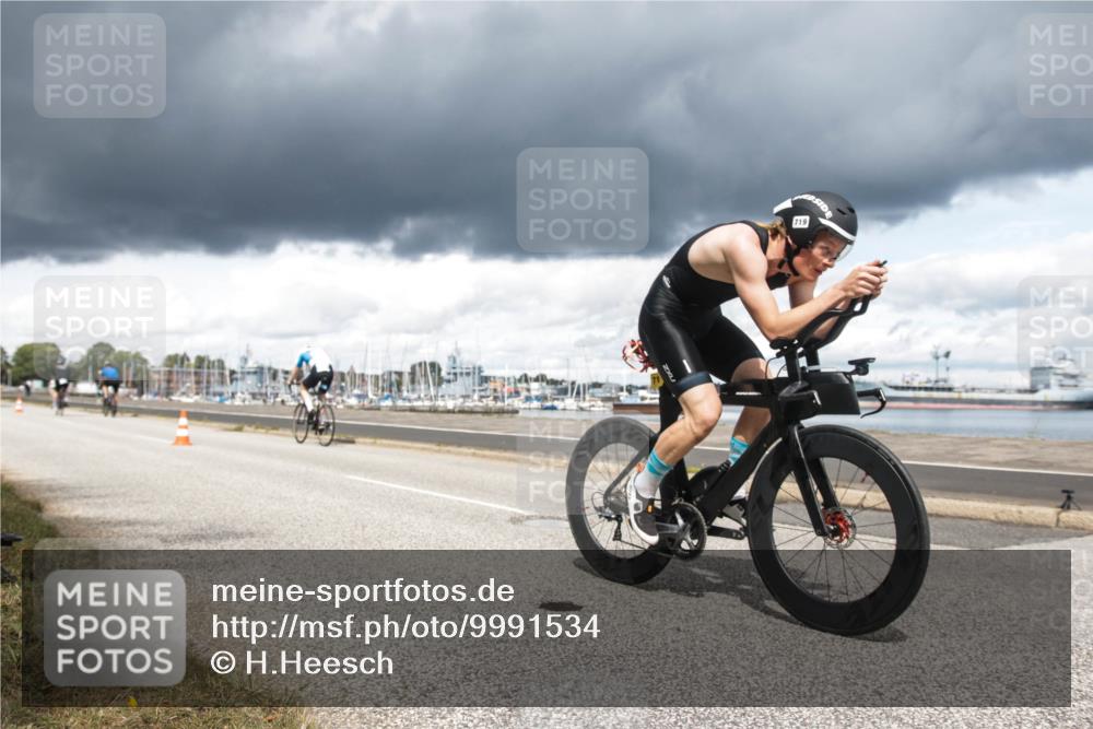 16.08.2026 - KN Förde Triathlon 2026 H.Heesch http://msf.ph/oto/9991534 16.08.2026 13:21:01 Radfahren 568, 572, 578, 607, 720, 722, 729, 746 meine-sportfotos.de