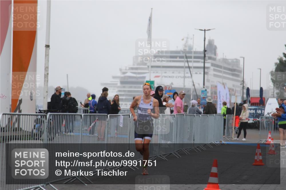 16.08.2026 - KN Förde Triathlon 2026 Markus Tischler http://msf.ph/oto/9991751 16.08.2026 09:50:15 Ziel  meine-sportfotos.de