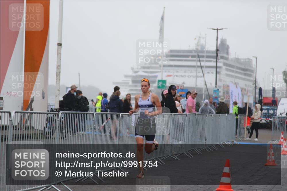 16.08.2026 - KN Förde Triathlon 2026 Markus Tischler http://msf.ph/oto/9991754 16.08.2026 09:50:15 Ziel  meine-sportfotos.de