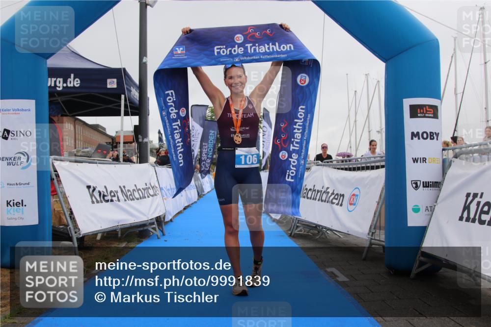 16.08.2026 - KN Förde Triathlon 2026 Markus Tischler http://msf.ph/oto/9991839 16.08.2026 10:07:14 Ziel  meine-sportfotos.de
