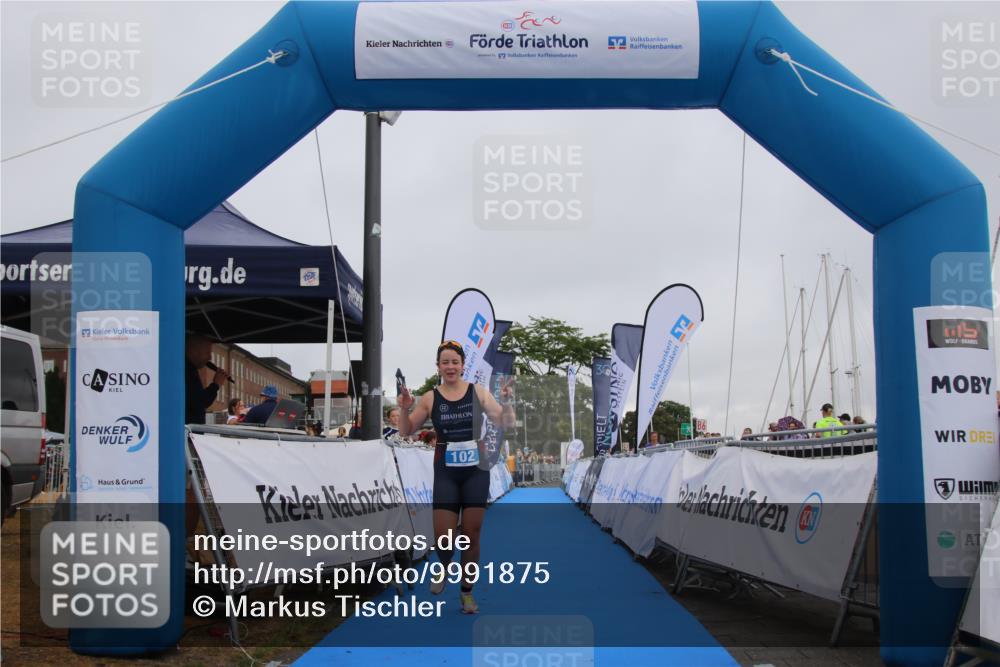 16.08.2026 - KN Förde Triathlon 2026 Markus Tischler http://msf.ph/oto/9991875 16.08.2026 10:12:29 Ziel 102, 102 meine-sportfotos.de