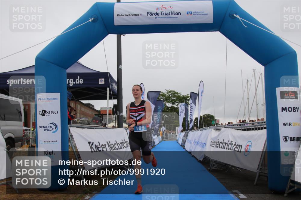 16.08.2026 - KN Förde Triathlon 2026 Markus Tischler http://msf.ph/oto/9991920 16.08.2026 10:17:17 Ziel 109, 109 meine-sportfotos.de