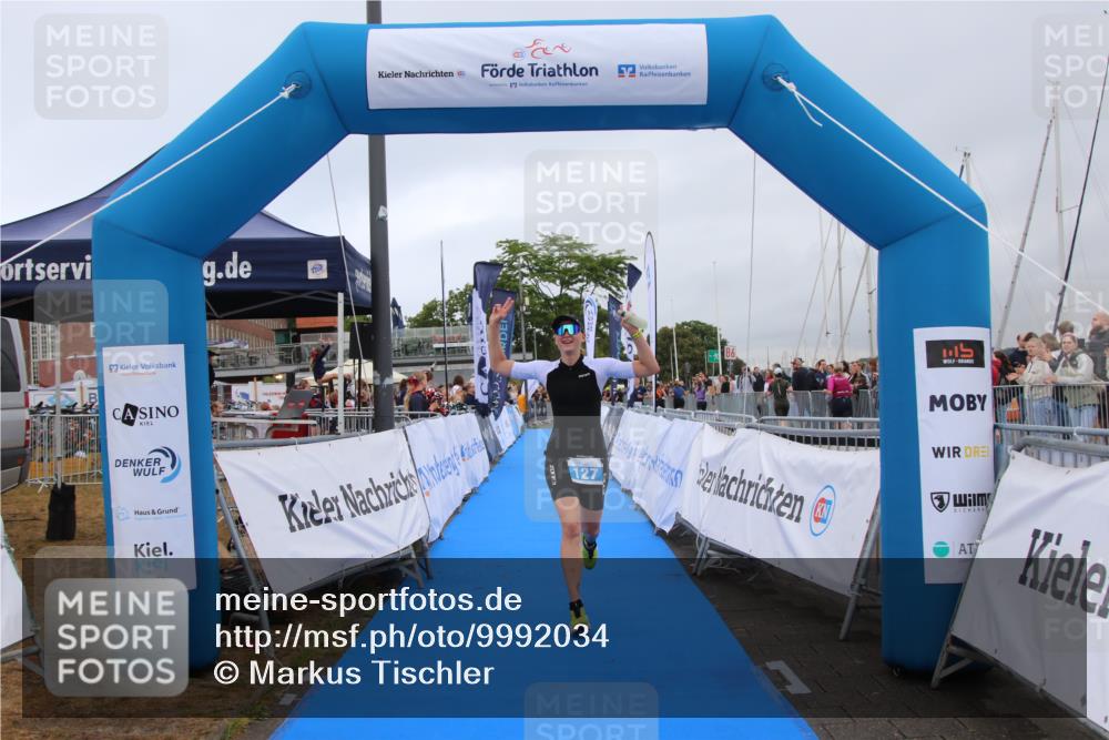 16.08.2026 - KN Förde Triathlon 2026 Markus Tischler http://msf.ph/oto/9992034 16.08.2026 10:24:54 Ziel 127, 127 meine-sportfotos.de