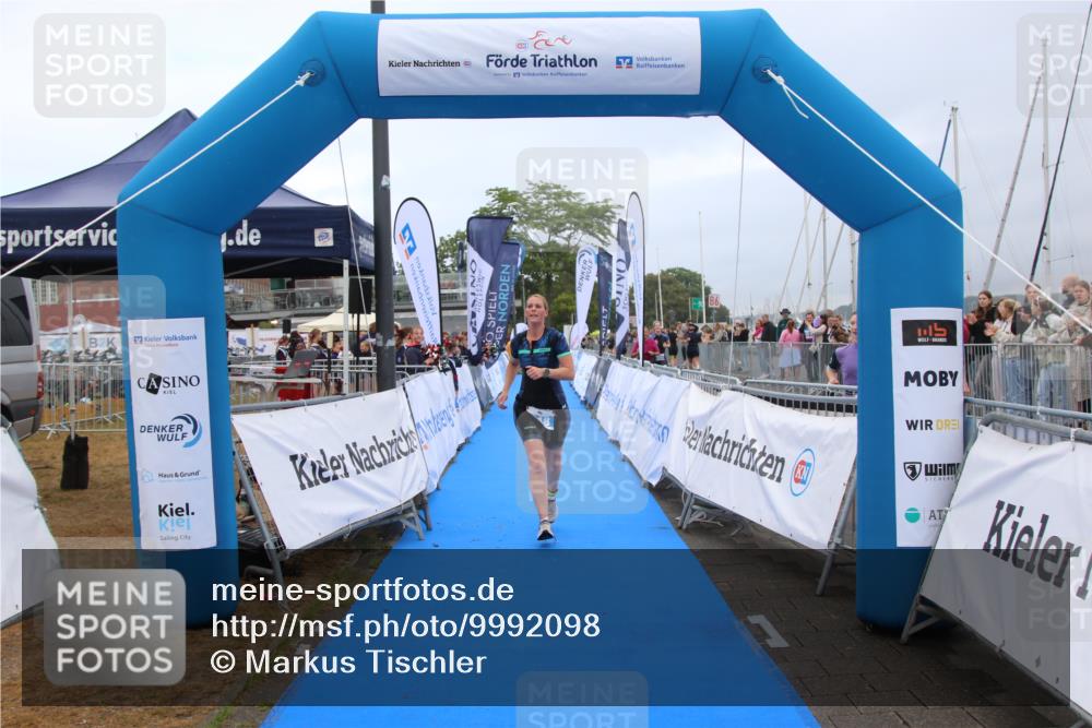 16.08.2026 - KN Förde Triathlon 2026 Markus Tischler http://msf.ph/oto/9992098 16.08.2026 10:27:00 Ziel 148, 148 meine-sportfotos.de
