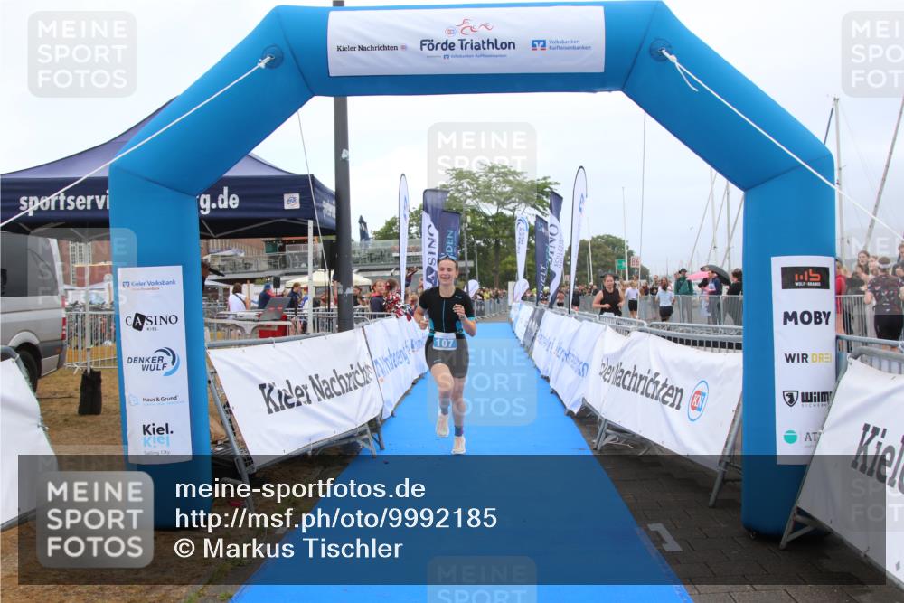 16.08.2026 - KN Förde Triathlon 2026 Markus Tischler http://msf.ph/oto/9992185 16.08.2026 10:28:37 Ziel 107, 117, 107, 117 meine-sportfotos.de