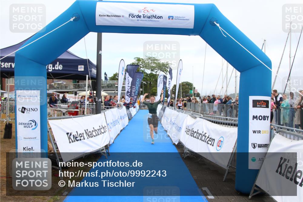 16.08.2026 - KN Förde Triathlon 2026 Markus Tischler http://msf.ph/oto/9992243 16.08.2026 10:31:48 Ziel 141, 141 meine-sportfotos.de