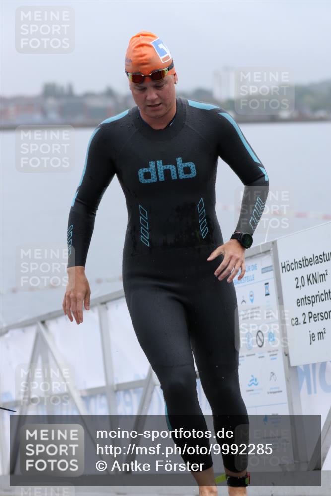 16.08.2026 - KN Förde Triathlon 2026 Antke Förster http://msf.ph/oto/9992285 16.08.2026 09:09:44 Schwimmen 106, 116 meine-sportfotos.de