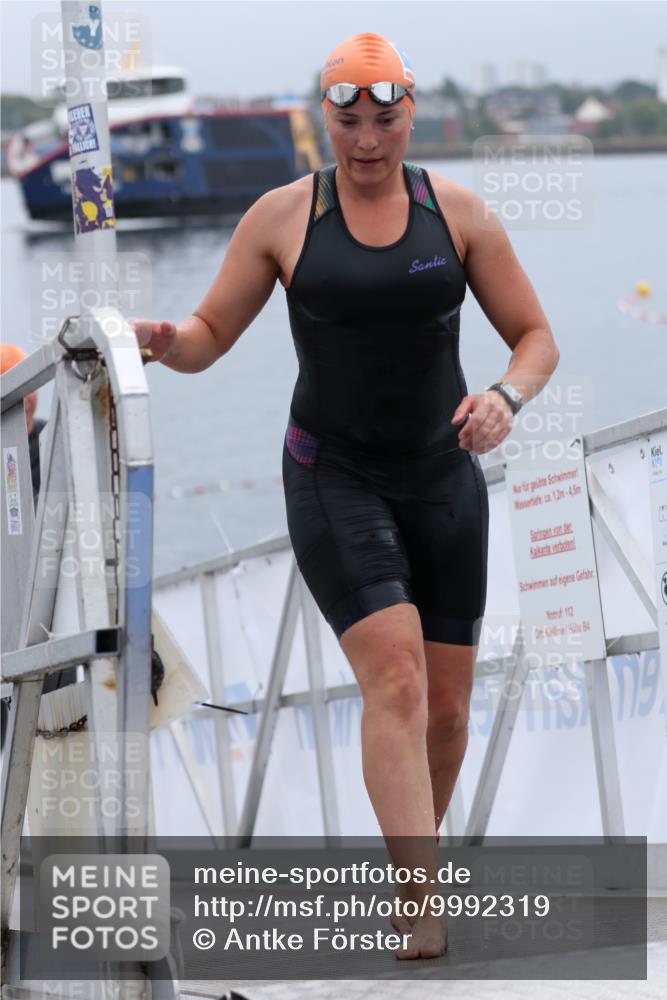 16.08.2026 - KN Förde Triathlon 2026 Antke Förster http://msf.ph/oto/9992319 16.08.2026 09:11:07 Schwimmen 1, 110, 112, 115, 119, 112, 113, 117, 118, 122, 140 meine-sportfotos.de