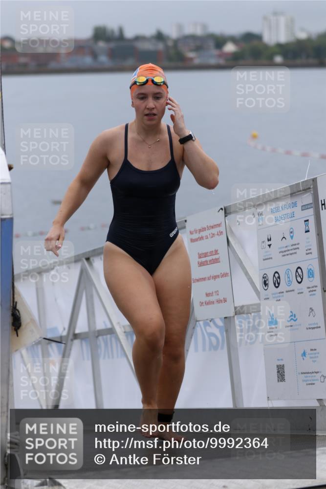 16.08.2026 - KN Förde Triathlon 2026 Antke Förster http://msf.ph/oto/9992364 16.08.2026 09:12:09 Schwimmen 146, 127, 141 meine-sportfotos.de