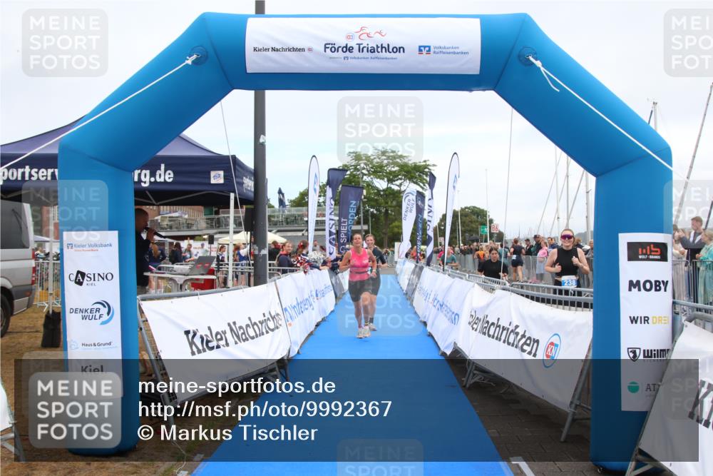 16.08.2026 - KN Förde Triathlon 2026 Markus Tischler http://msf.ph/oto/9992367 16.08.2026 10:32:04 Ziel 145, 185, 186, 189, 195, 198, 537, 145, 185, 186, 189, 195, 198, 537 meine-sportfotos.de