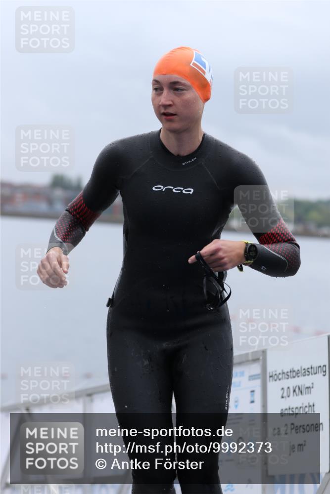 16.08.2026 - KN Förde Triathlon 2026 Antke Förster http://msf.ph/oto/9992373 16.08.2026 09:12:23 Schwimmen 127, 141, 146, 127, 130 meine-sportfotos.de