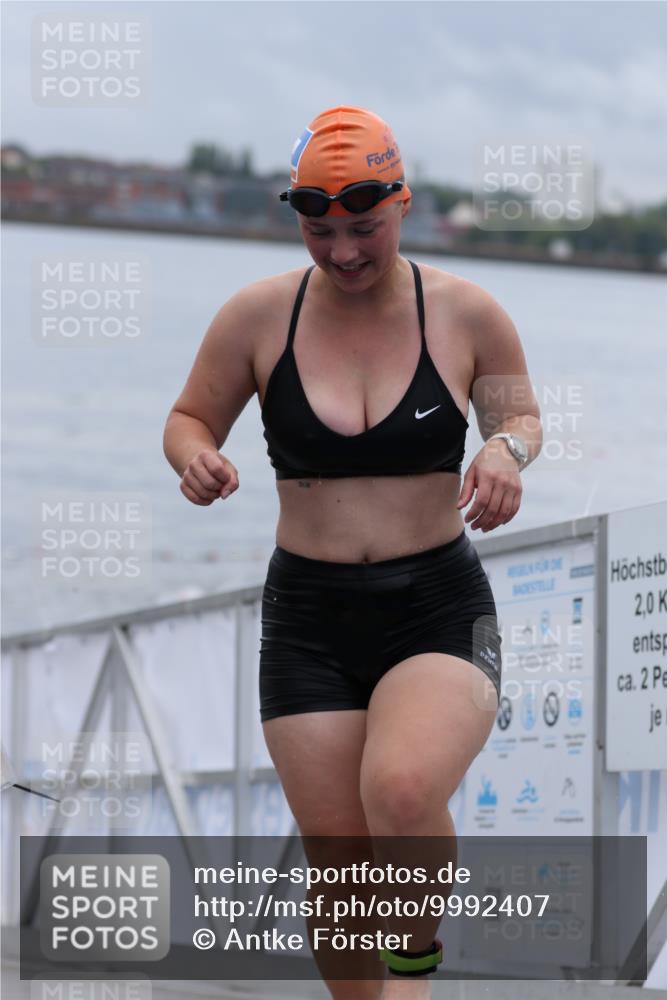 16.08.2026 - KN Förde Triathlon 2026 Antke Förster http://msf.ph/oto/9992407 16.08.2026 09:13:33 Schwimmen 108, 124, 131, 123, 124, 148, 185 meine-sportfotos.de