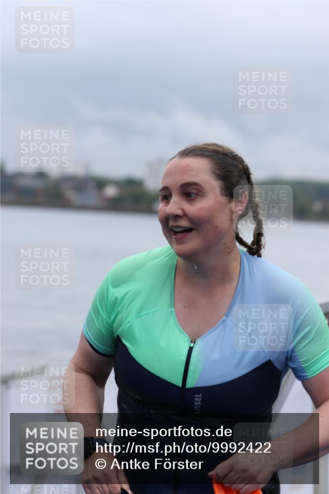 16.08.2026 - KN Förde Triathlon 2026 Antke Förster http://msf.ph/oto/9992422 16.08.2026 09:13:44 Schwimmen 108, 123, 124, 131, 148, 120, 185 meine-sportfotos.de