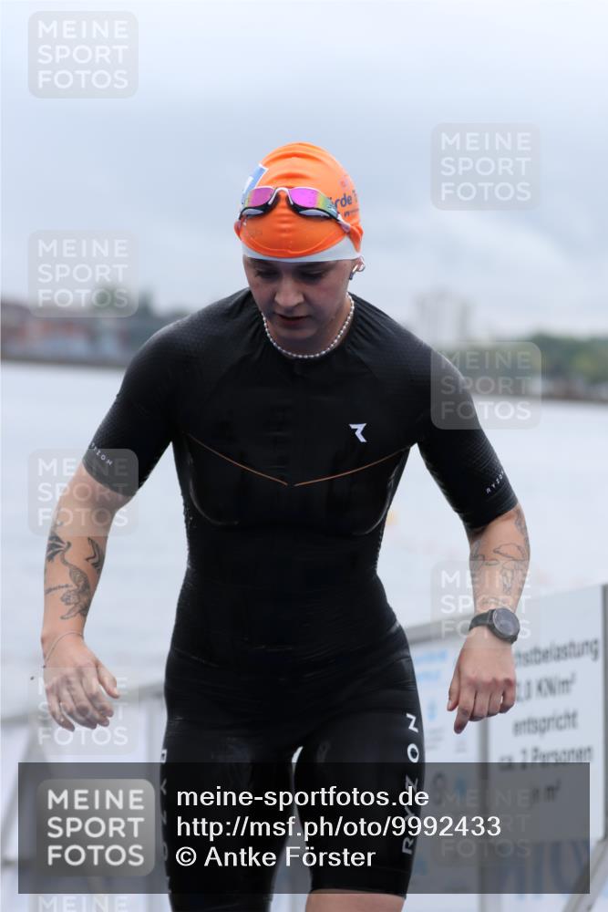 16.08.2026 - KN Förde Triathlon 2026 Antke Förster http://msf.ph/oto/9992433 16.08.2026 09:13:59 Schwimmen 120, 123, 148, 185, 120, 125, 154 meine-sportfotos.de