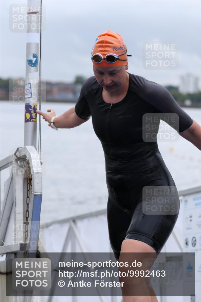 16.08.2026 - KN Förde Triathlon 2026 Antke Förster http://msf.ph/oto/9992463 16.08.2026 09:14:44 Schwimmen 125, 147, 149, 155, 162, 145, 153, 158, 159 meine-sportfotos.de