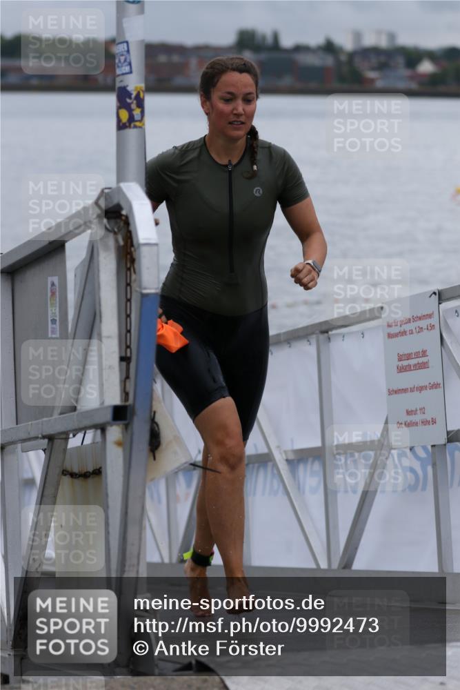 16.08.2026 - KN Förde Triathlon 2026 Antke Förster http://msf.ph/oto/9992473 16.08.2026 09:15:05 Schwimmen 147, 158, 159, 135, 145, 150, 153 meine-sportfotos.de