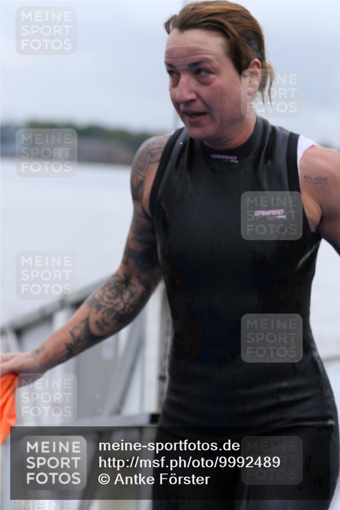16.08.2026 - KN Förde Triathlon 2026 Antke Förster http://msf.ph/oto/9992489 16.08.2026 09:15:12 Schwimmen 135, 145, 153, 158, 159, 135, 150 meine-sportfotos.de