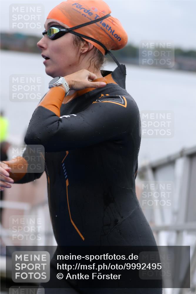 16.08.2026 - KN Förde Triathlon 2026 Antke Förster http://msf.ph/oto/9992495 16.08.2026 09:15:25 Schwimmen 135, 145, 150, 153, 170 meine-sportfotos.de