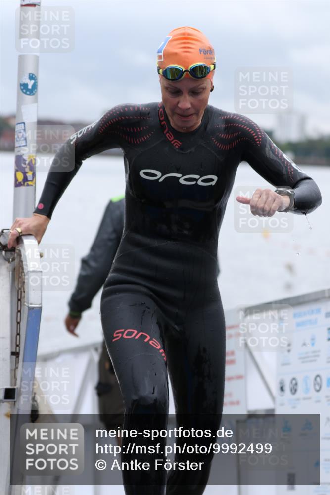 16.08.2026 - KN Förde Triathlon 2026 Antke Förster http://msf.ph/oto/9992499 16.08.2026 09:15:52 Schwimmen 170, 168 meine-sportfotos.de