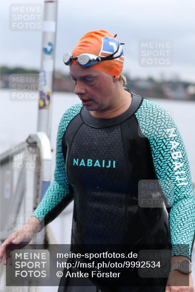 16.08.2026 - KN Förde Triathlon 2026 Antke Förster http://msf.ph/oto/9992534 16.08.2026 09:16:44 Schwimmen 152, 161, 165, 169, 175, 183, 193, 138, 165, 177, 180 meine-sportfotos.de