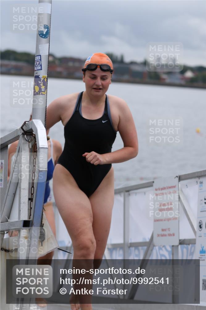 16.08.2026 - KN Förde Triathlon 2026 Antke Förster http://msf.ph/oto/9992541 16.08.2026 09:16:58 Schwimmen 152, 165, 169, 177, 138, 139, 166, 180, 186, 187 meine-sportfotos.de