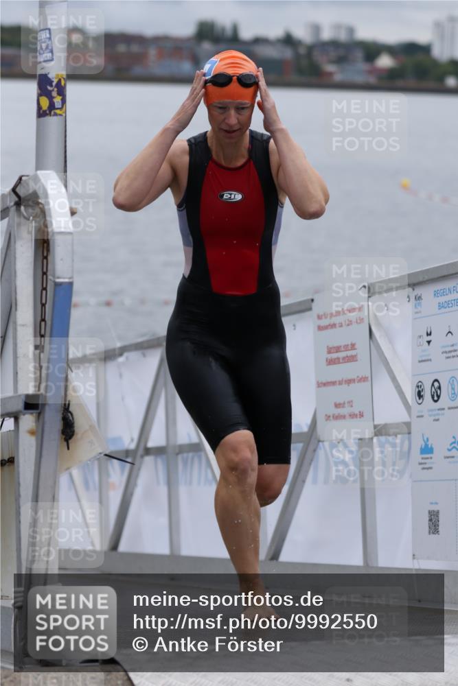 16.08.2026 - KN Förde Triathlon 2026 Antke Förster http://msf.ph/oto/9992550 16.08.2026 09:17:15 Schwimmen 138, 177, 180, 103, 139, 166, 172, 174, 186, 187 meine-sportfotos.de