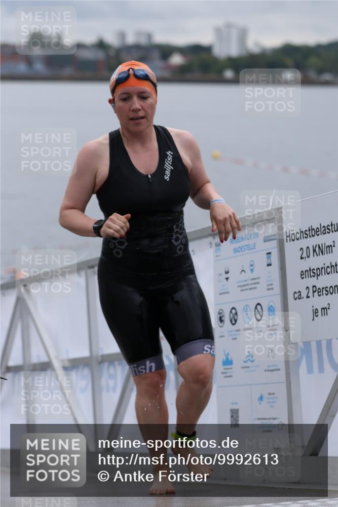 16.08.2026 - KN Förde Triathlon 2026 Antke Förster http://msf.ph/oto/9992613 16.08.2026 09:18:22 Schwimmen 126, 163, 176, 189, 191, 178, 192, 200, 203, 206 meine-sportfotos.de