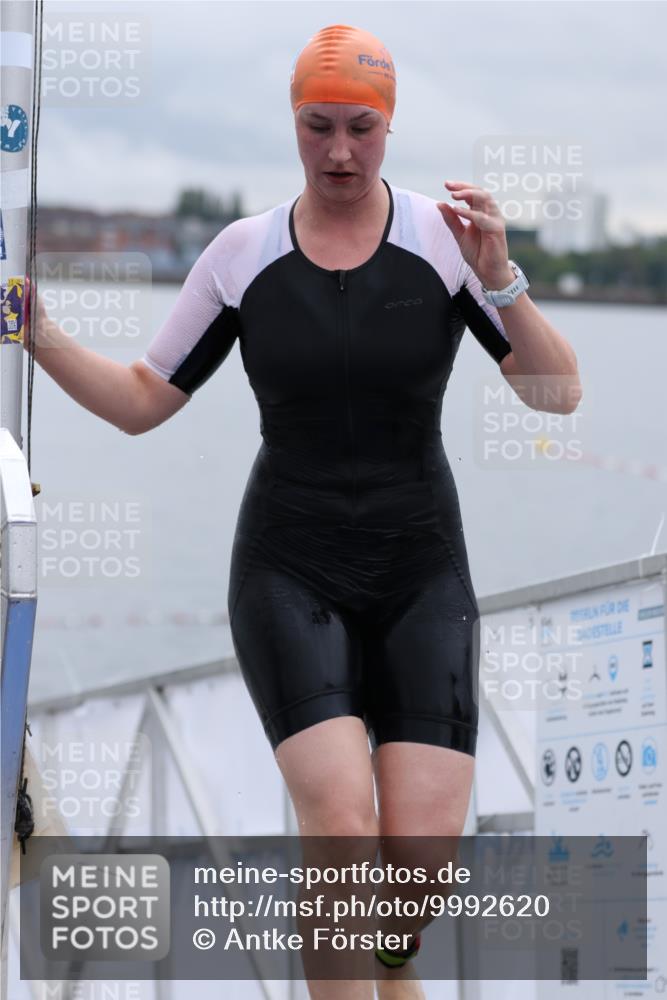 16.08.2026 - KN Förde Triathlon 2026 Antke Förster http://msf.ph/oto/9992620 16.08.2026 09:18:29 Schwimmen 163, 176, 178, 189, 192, 203, 164, 200, 206 meine-sportfotos.de