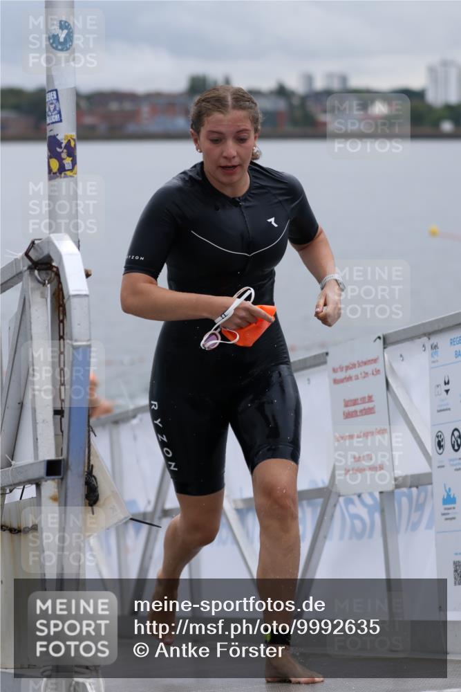 16.08.2026 - KN Förde Triathlon 2026 Antke Förster http://msf.ph/oto/9992635 16.08.2026 09:18:51 Schwimmen 178, 200, 206, 164, 184, 194, 195, 198, 205, 212, 225 meine-sportfotos.de