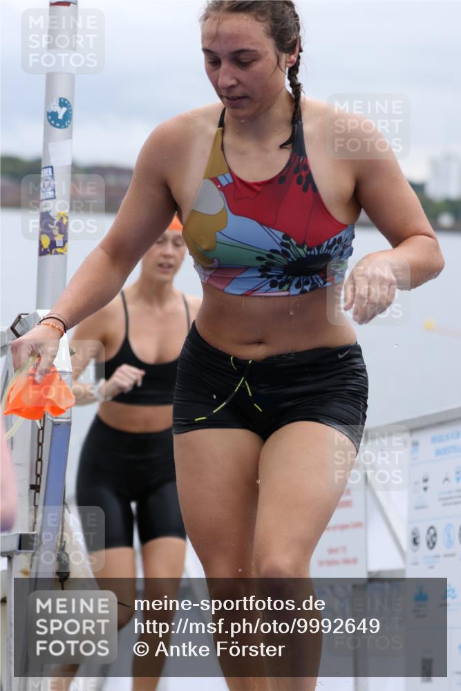 16.08.2026 - KN Förde Triathlon 2026 Antke Förster http://msf.ph/oto/9992649 16.08.2026 09:19:00 Schwimmen 164, 198, 200, 205, 206, 212, 184, 194, 195, 204, 211, 225 meine-sportfotos.de