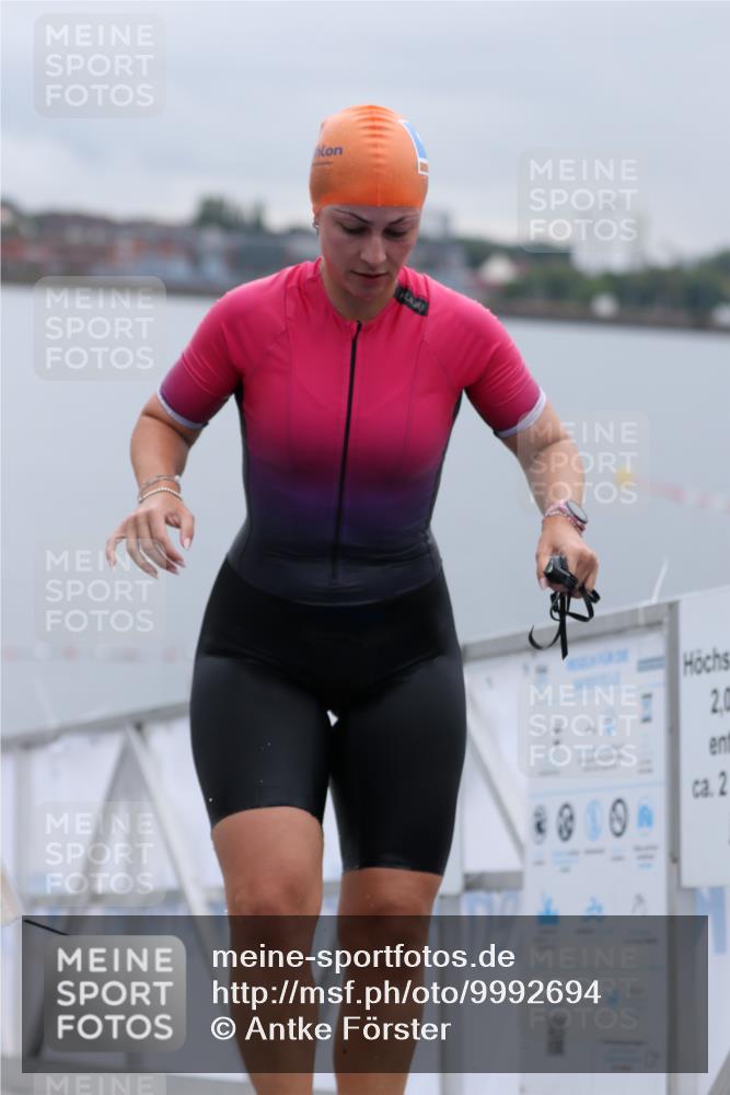 16.08.2026 - KN Förde Triathlon 2026 Antke Förster http://msf.ph/oto/9992694 16.08.2026 09:20:23 Schwimmen 199, 114, 179, 199 meine-sportfotos.de