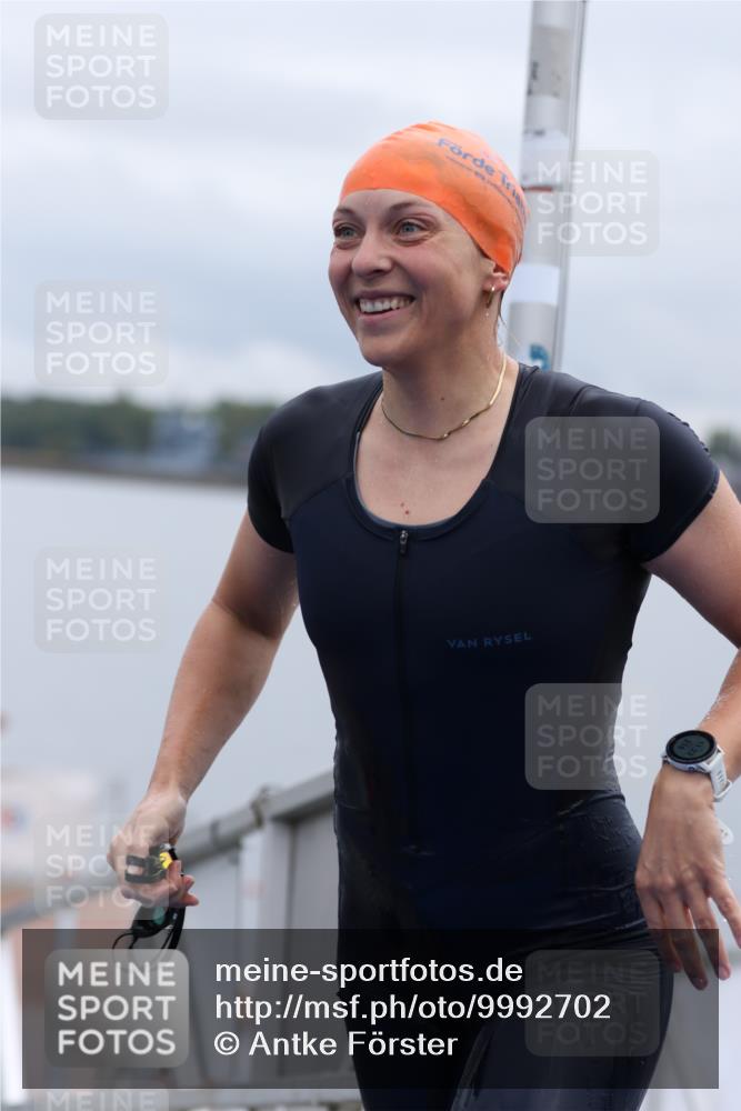 16.08.2026 - KN Förde Triathlon 2026 Antke Förster http://msf.ph/oto/9992702 16.08.2026 09:20:28 Schwimmen 114, 199, 114, 179 meine-sportfotos.de