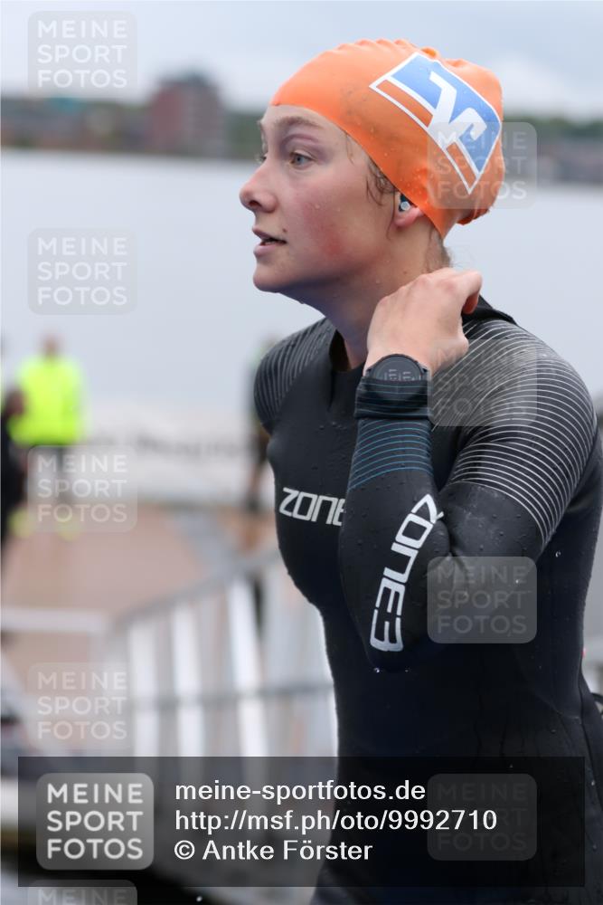 16.08.2026 - KN Förde Triathlon 2026 Antke Förster http://msf.ph/oto/9992710 16.08.2026 09:20:48 Schwimmen 114, 179, 199, 137, 167, 214, 230, 239 meine-sportfotos.de