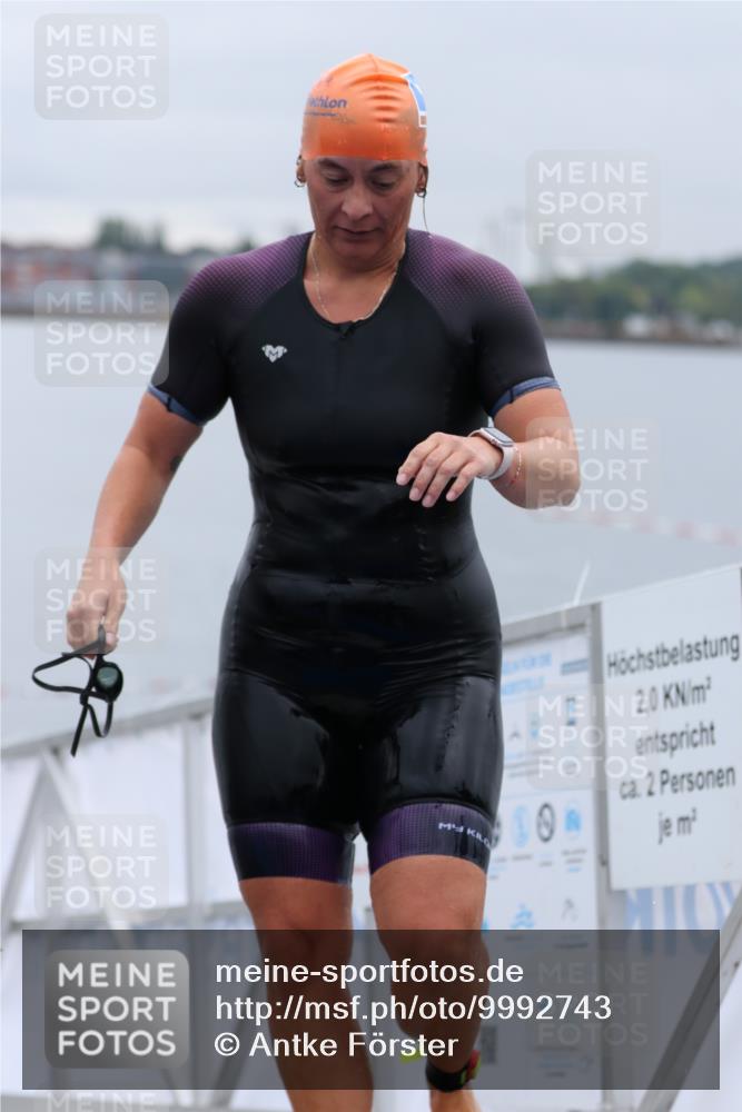 16.08.2026 - KN Förde Triathlon 2026 Antke Förster http://msf.ph/oto/9992743 16.08.2026 09:21:24 Schwimmen 137, 167, 214, 230, 248, 202, 213, 235 meine-sportfotos.de