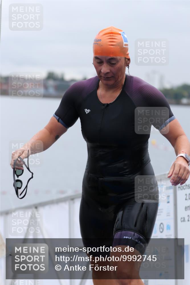 16.08.2026 - KN Förde Triathlon 2026 Antke Förster http://msf.ph/oto/9992745 16.08.2026 09:21:24 Schwimmen 137, 167, 214, 230, 248, 202, 213, 235 meine-sportfotos.de