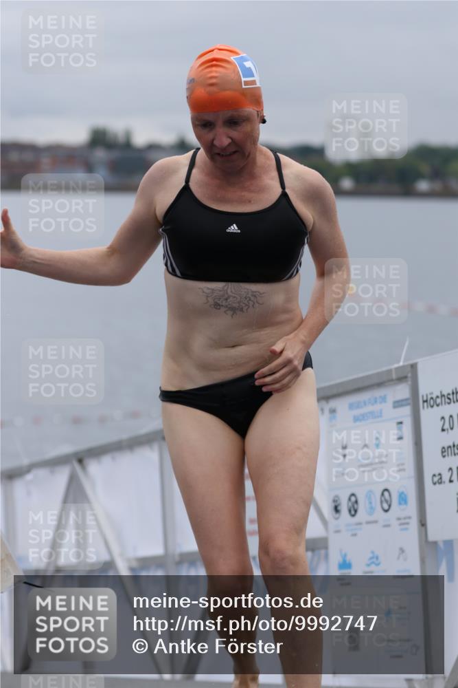16.08.2026 - KN Förde Triathlon 2026 Antke Förster http://msf.ph/oto/9992747 16.08.2026 09:21:32 Schwimmen 167, 214, 248, 188, 202, 213, 235 meine-sportfotos.de