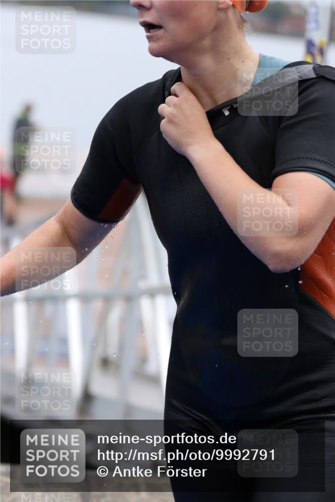 16.08.2026 - KN Förde Triathlon 2026 Antke Förster http://msf.ph/oto/9992791 16.08.2026 09:22:12 Schwimmen 188, 202, 215, 217, 229, 232, 242, 216, 219, 241 meine-sportfotos.de