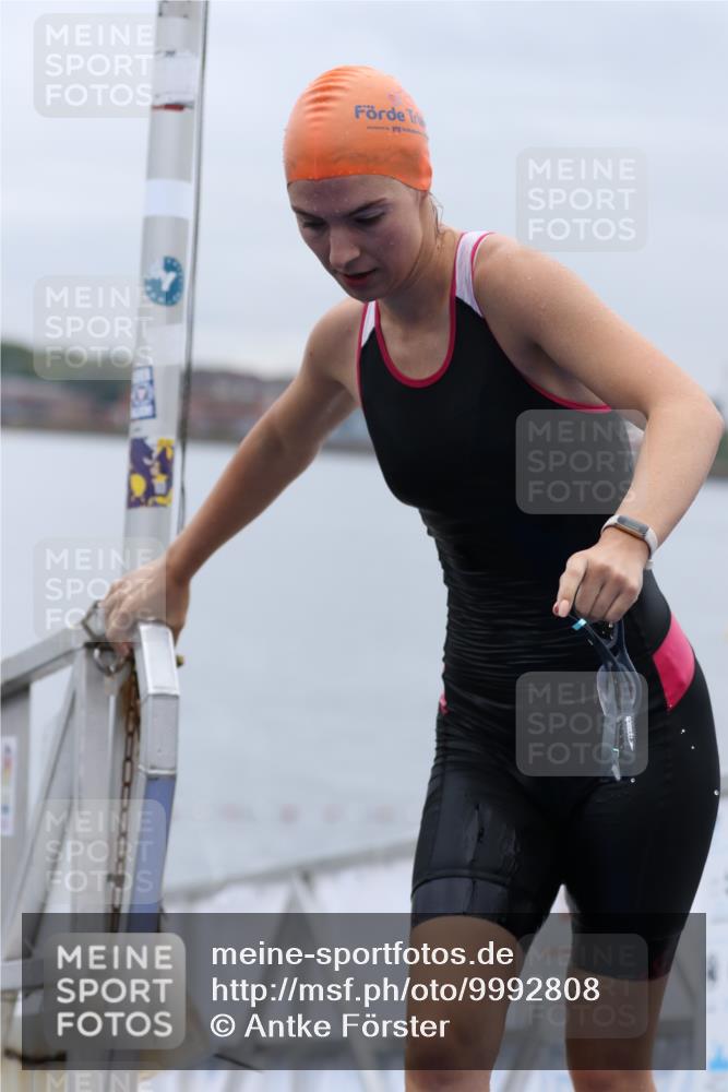 16.08.2026 - KN Förde Triathlon 2026 Antke Förster http://msf.ph/oto/9992808 16.08.2026 09:22:33 Schwimmen 216, 219, 232, 241, 182 meine-sportfotos.de